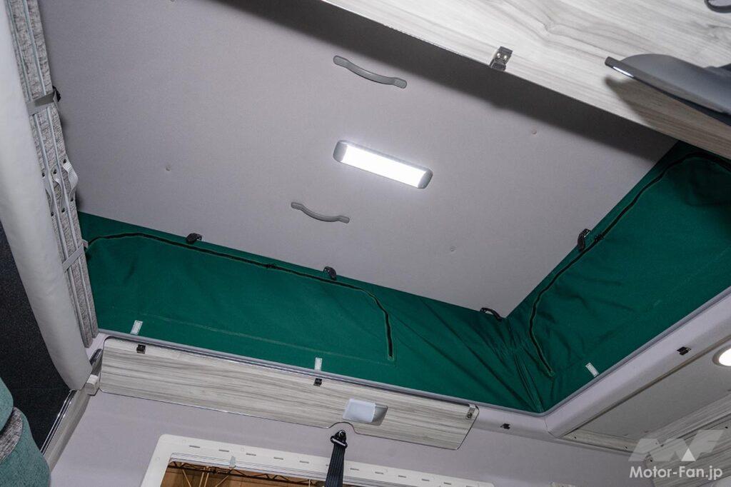 キャンピングカー