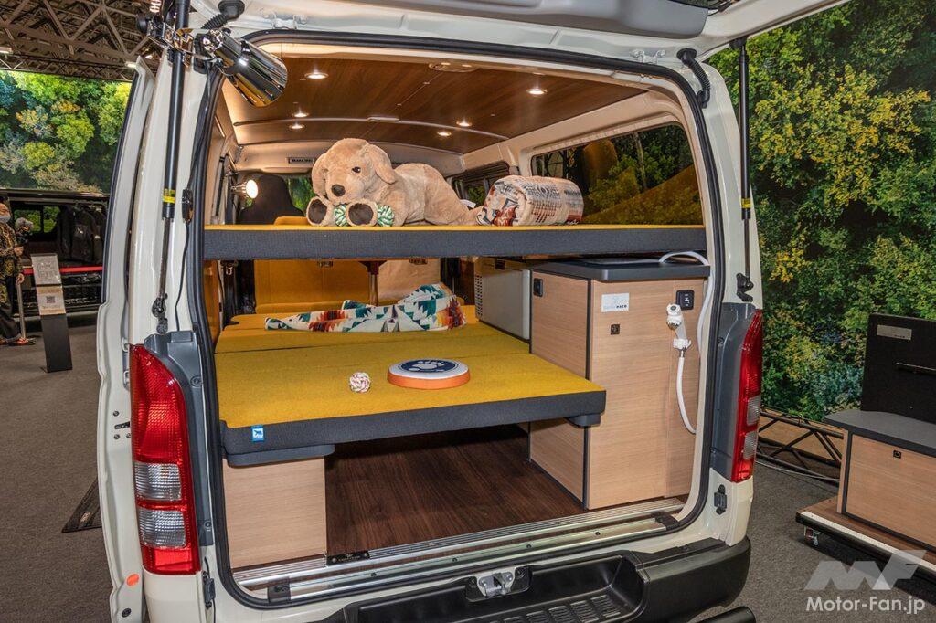 キャンピングカー