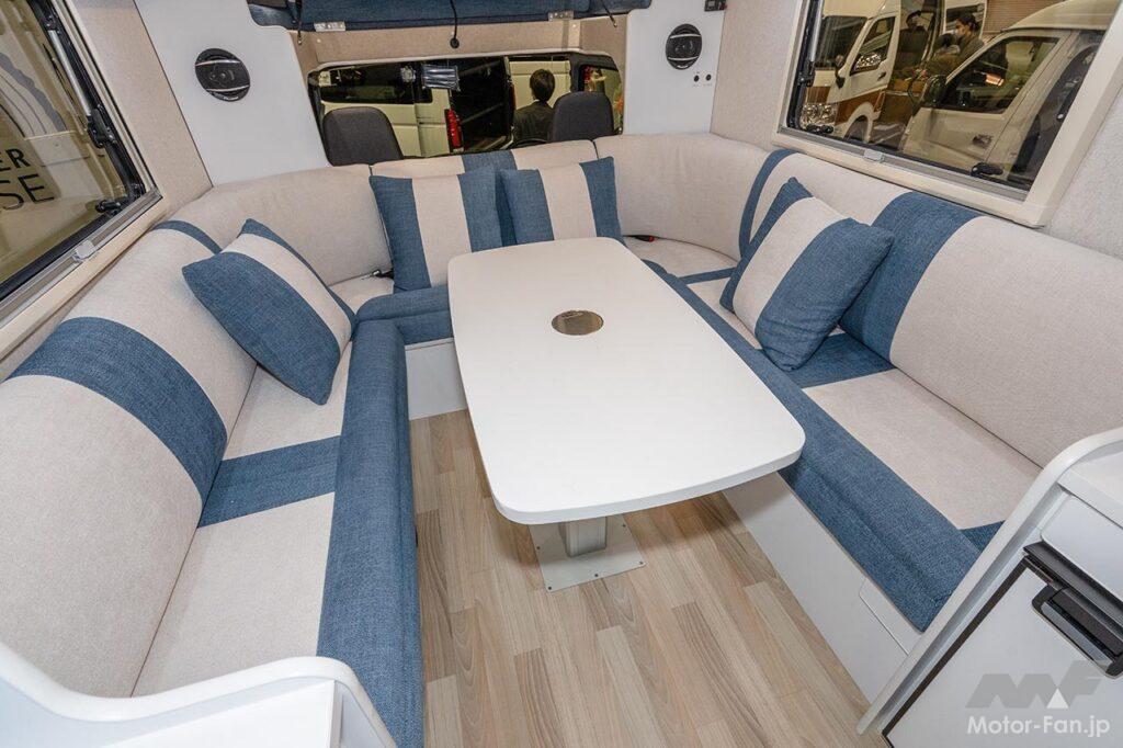 キャンピングカー