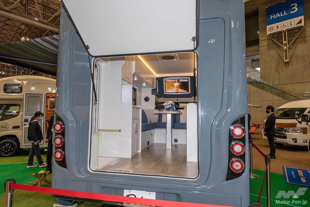 キャンピングカー