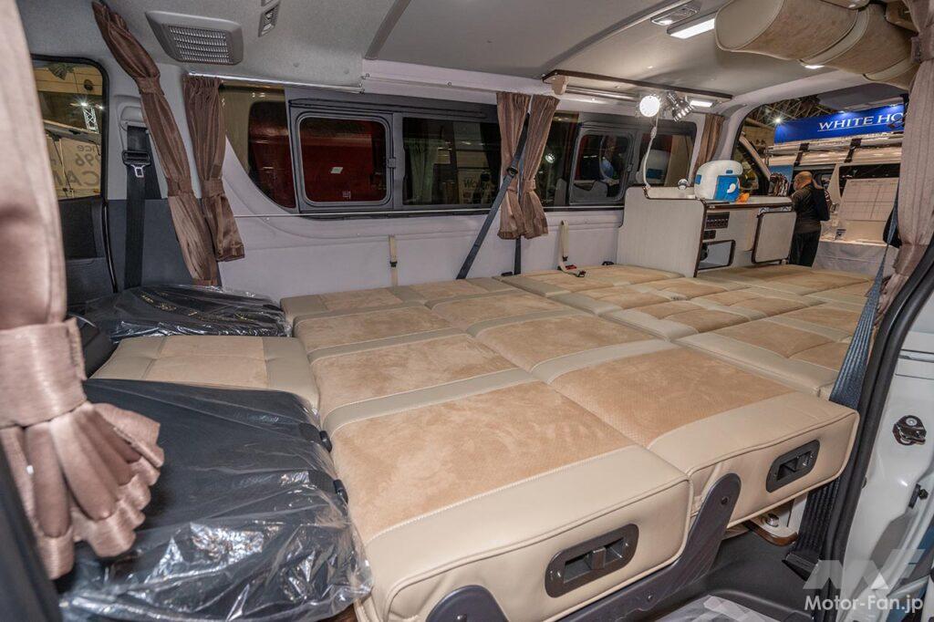 キャンピングカー