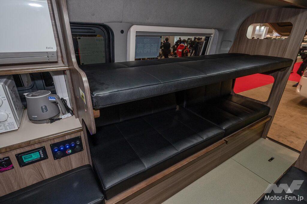 キャンピングカー