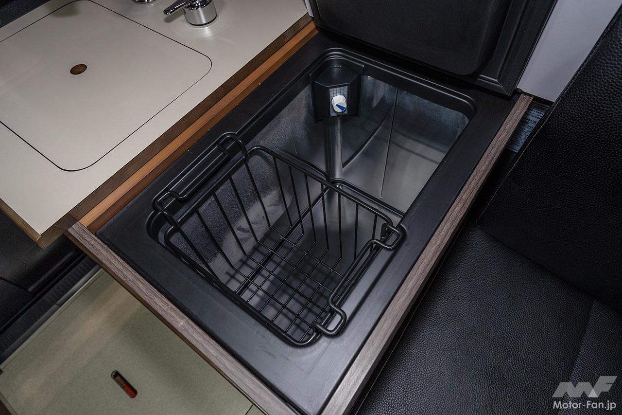 キャンピングカー