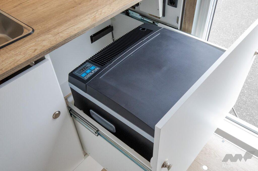 キャンピングカー