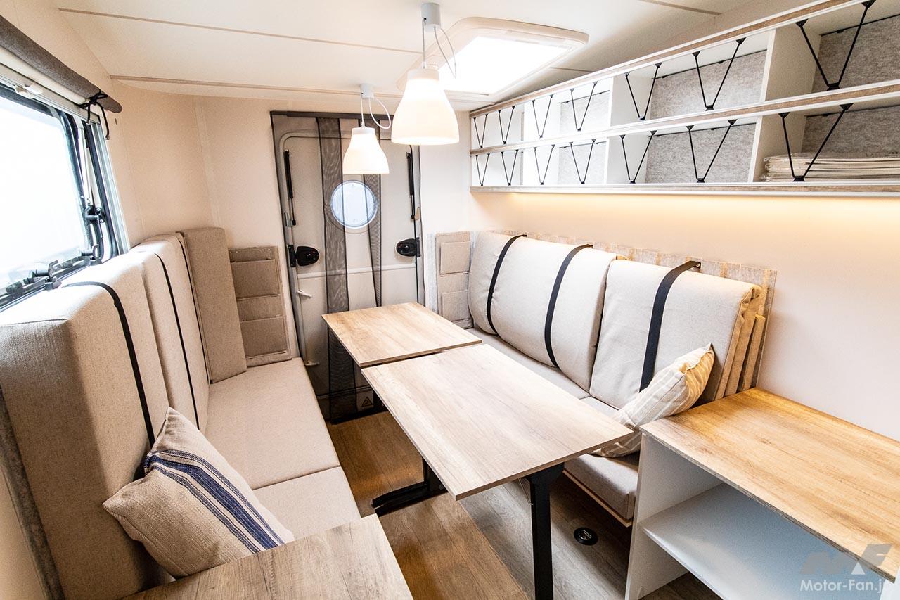 キャンピングカー