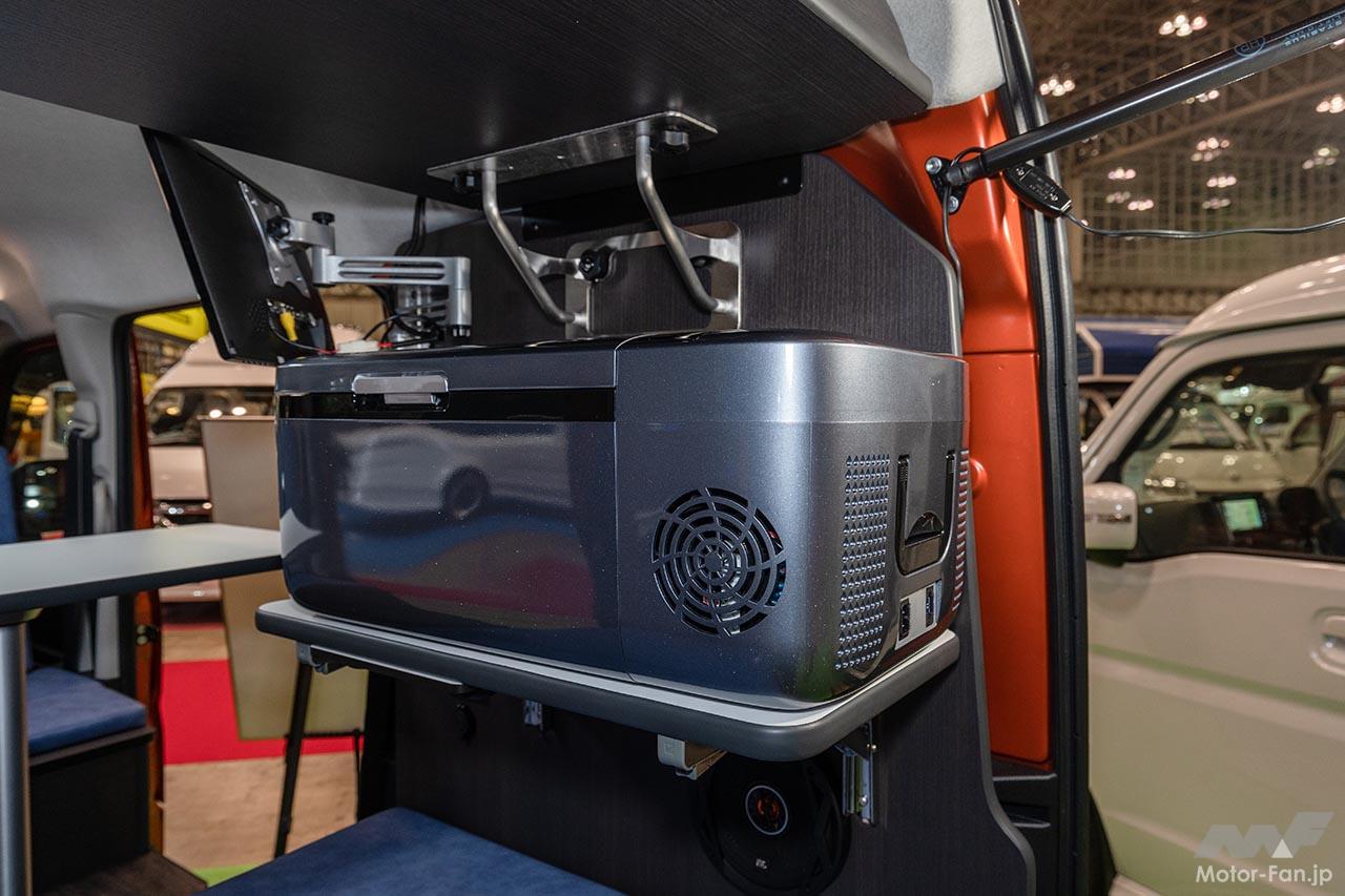 キャンピングカー