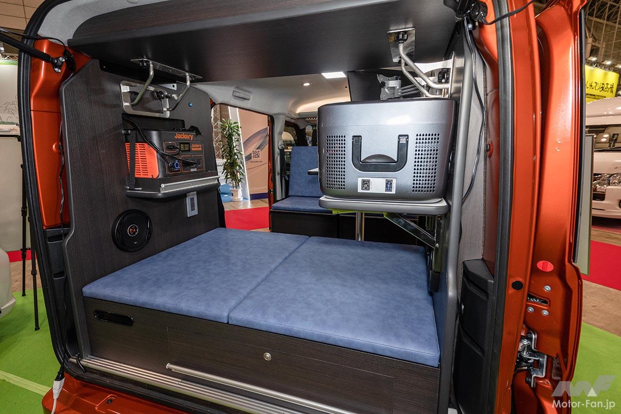 キャンピングカー