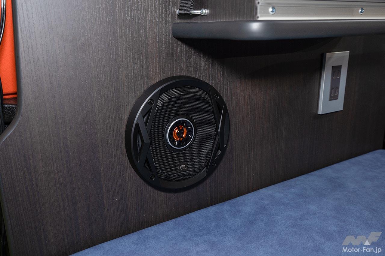 キャンピングカー