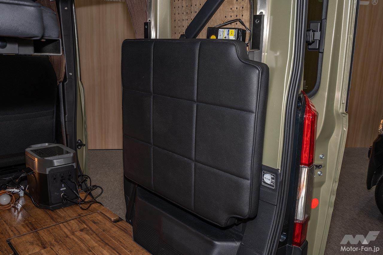 キャンピングカー