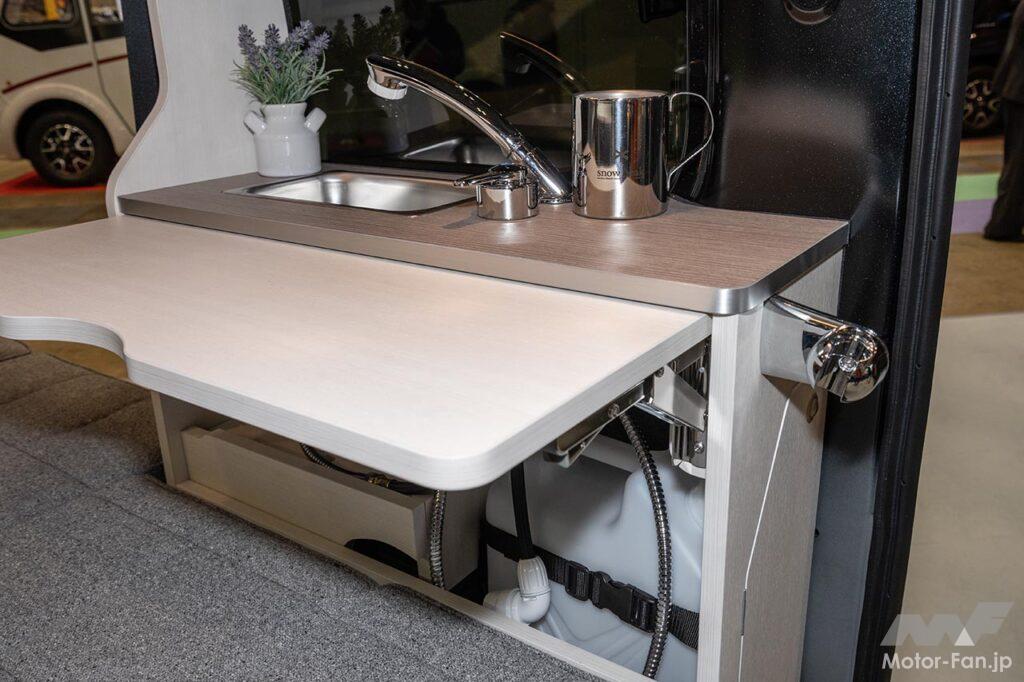 キャンピングカー