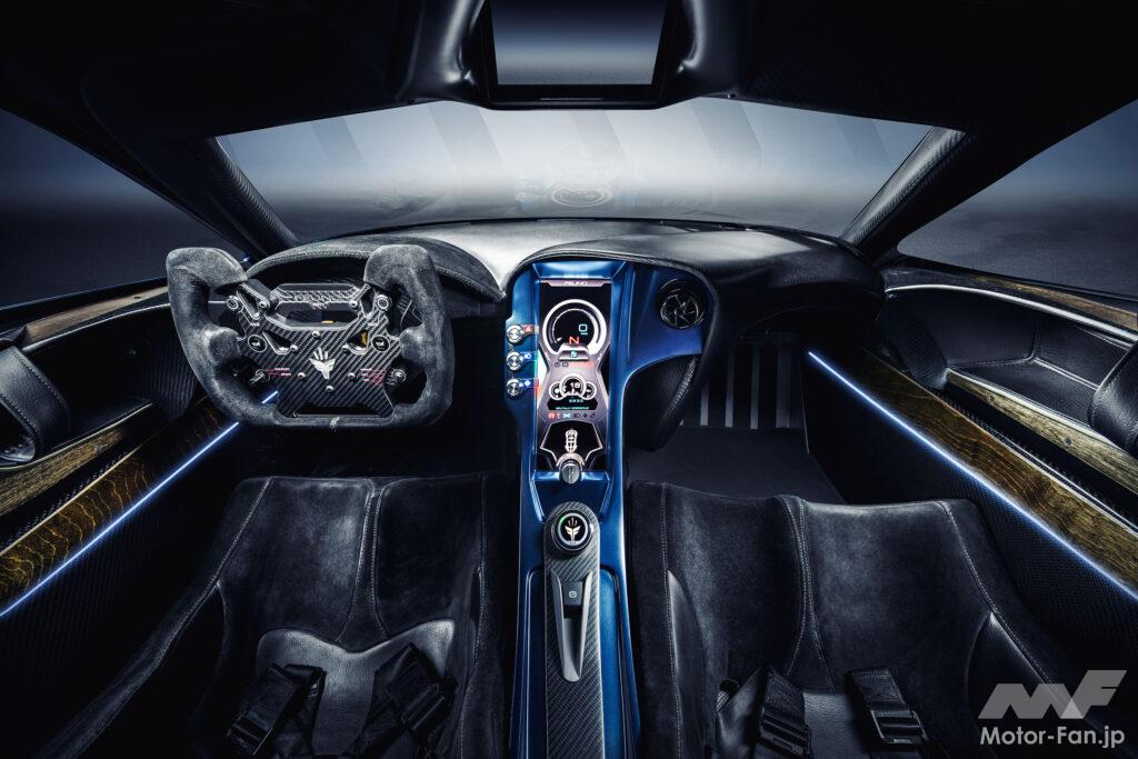 フェリーノCB7Rのコクピット