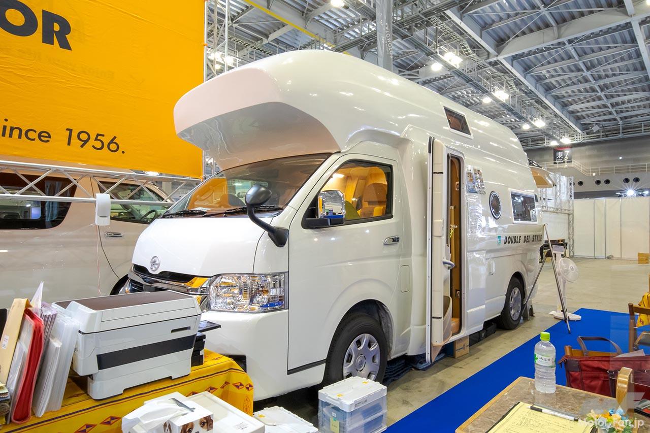 キャンピングカー