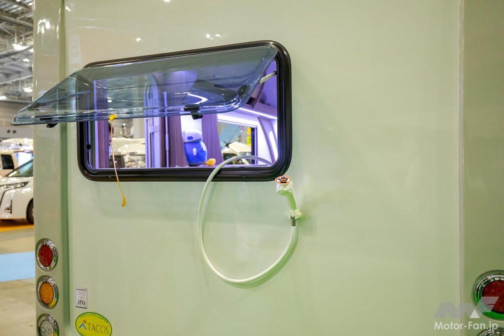 キャンピングカー