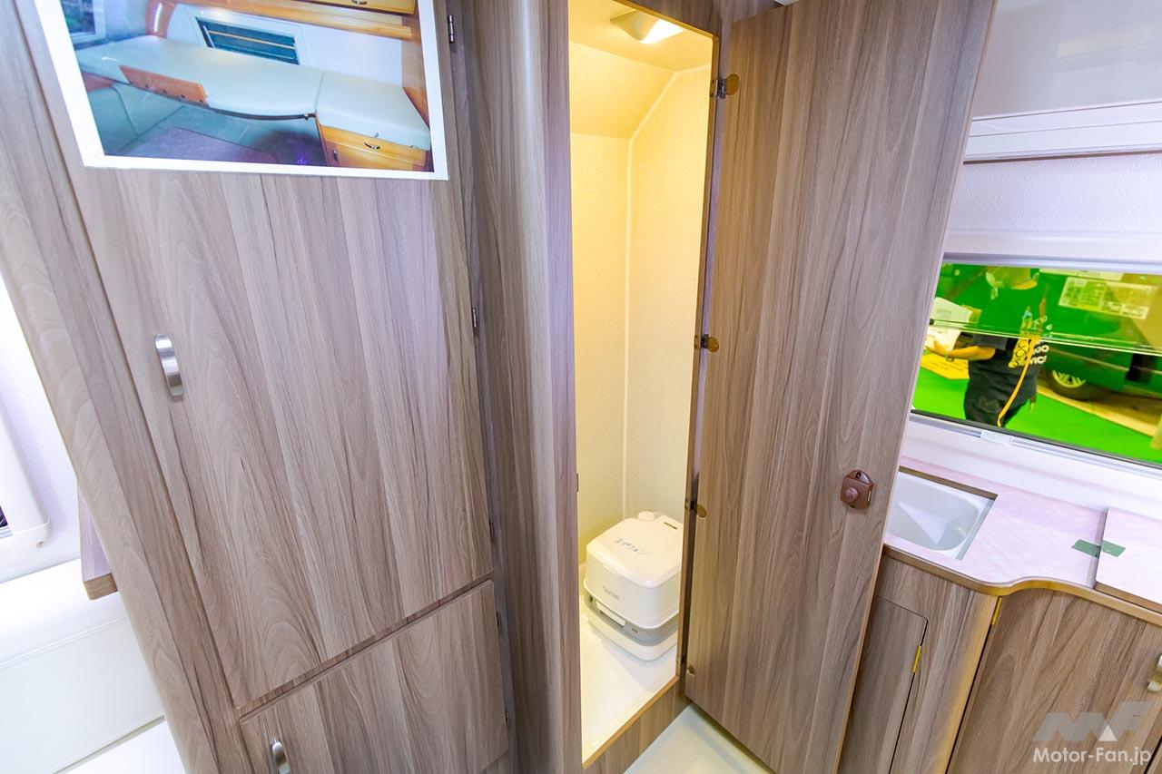 キャンピングカー