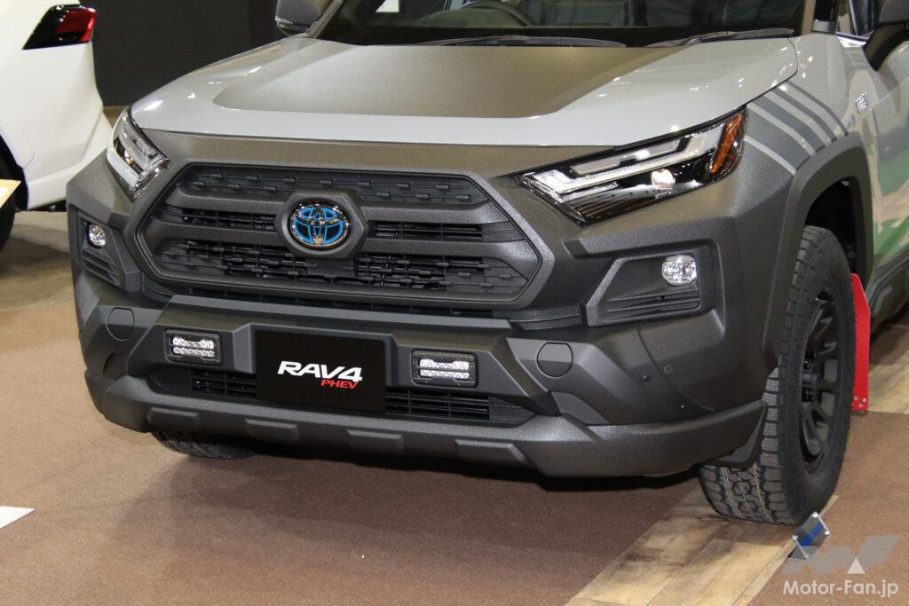 「GORI GORI BLACK塗装」が施されたアドベンチャー仕様のフロントバンパー