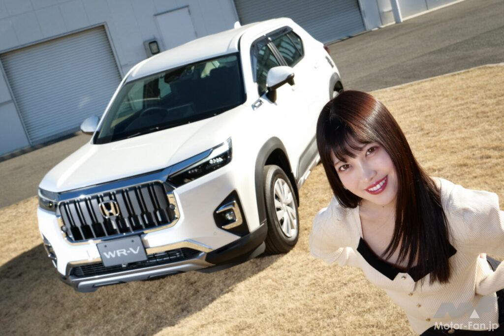 赤城ありささんと純正アクセサリーを装着したWR-V