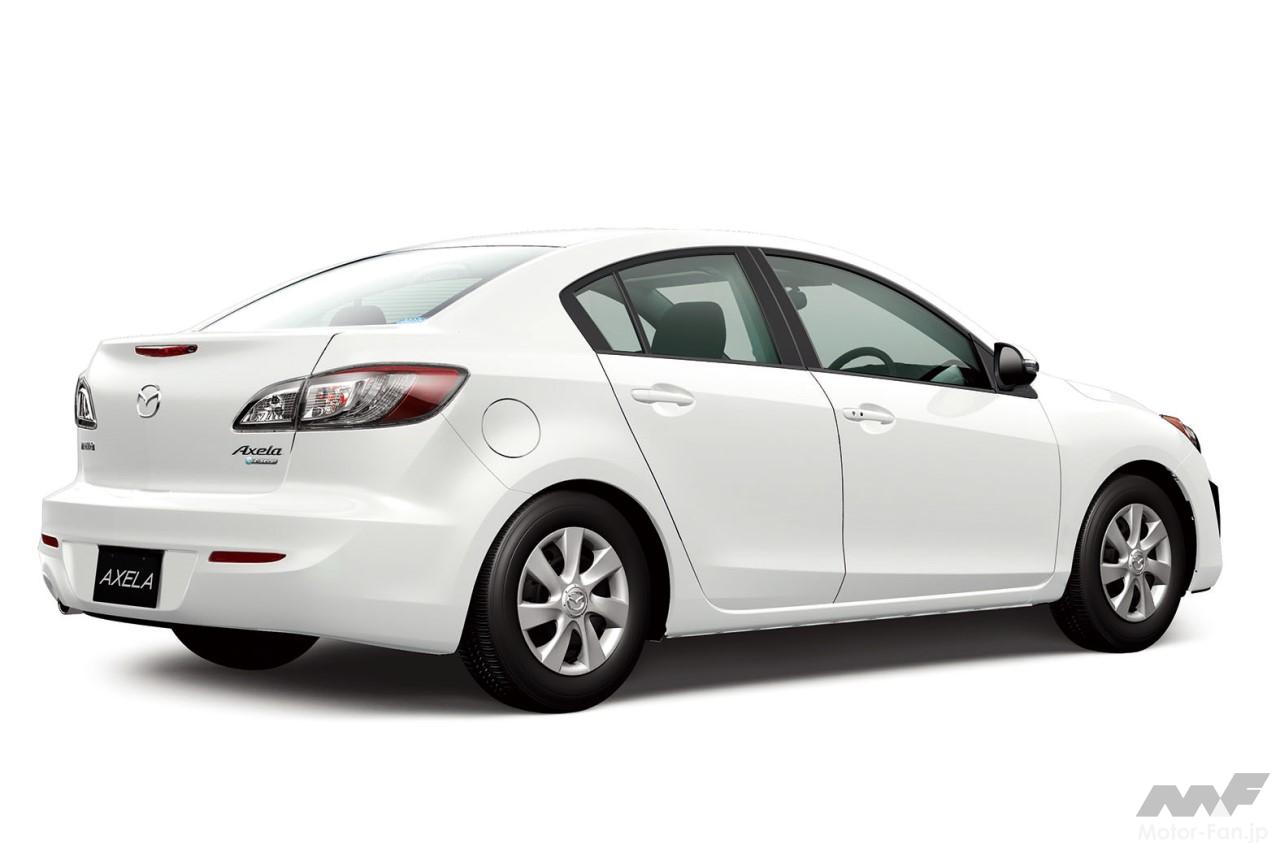 マツダ2代目「アクセラ(セダン)」