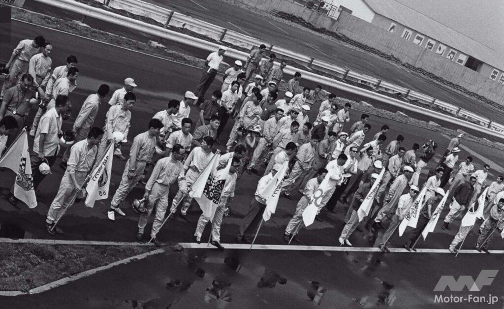 レース前のドライバーたち