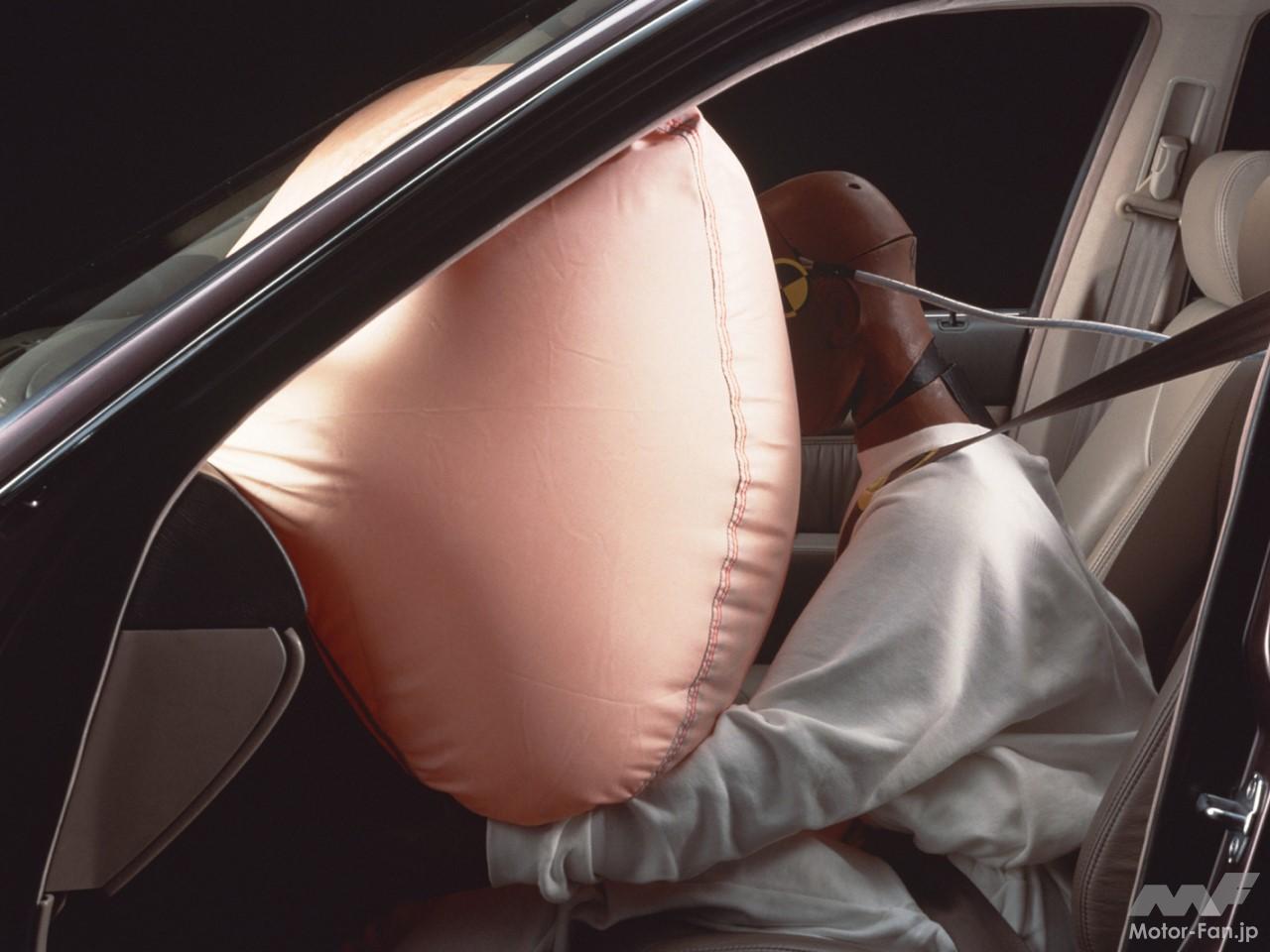 1987年に国産車初のSRSエアバッグを搭載