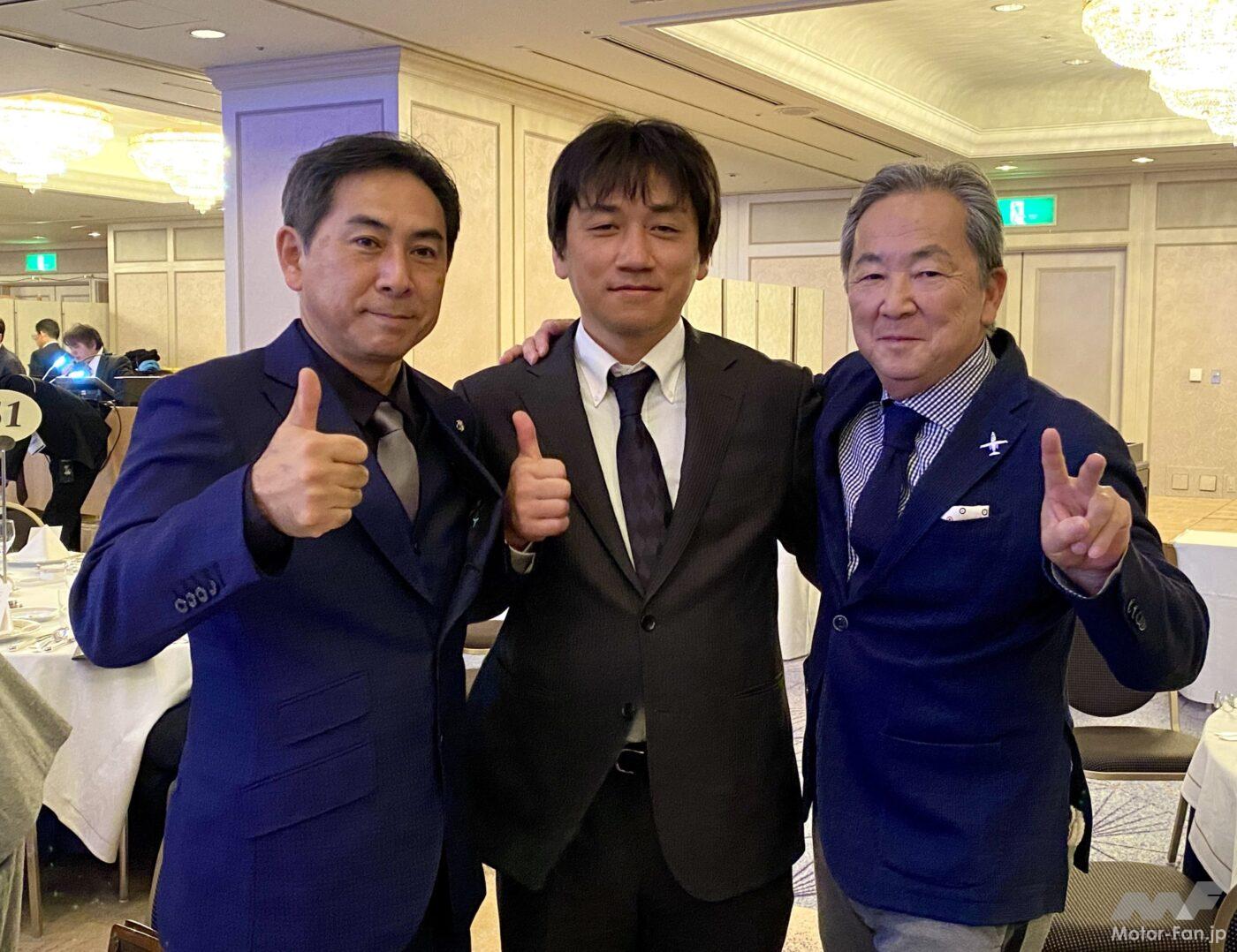 左から、1位天野さん、2位海老原さん、3位清水さん