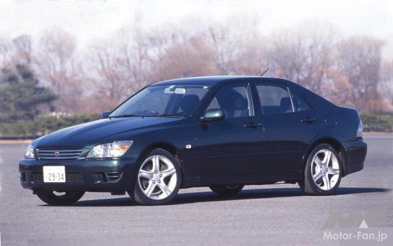 トヨタ「アルテッツァ(レクサスIS)」