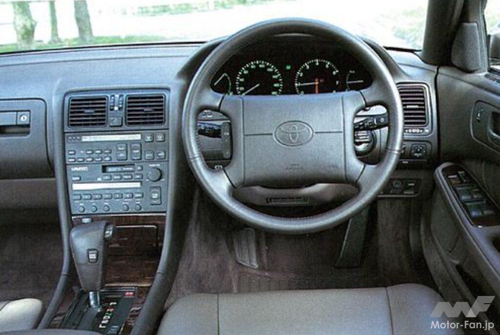 トヨタ「セルシオ」