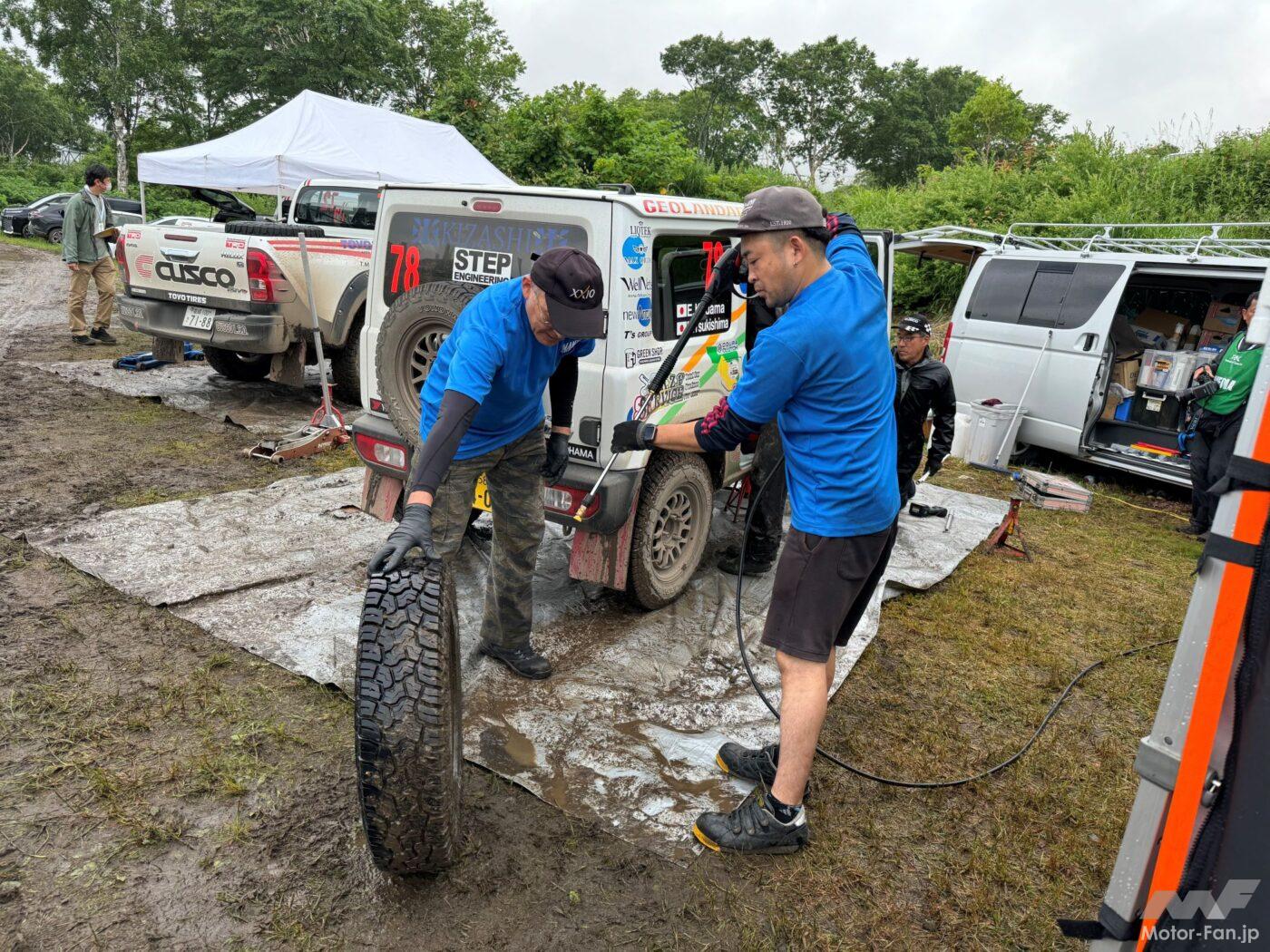 タイヤも泥まみれ