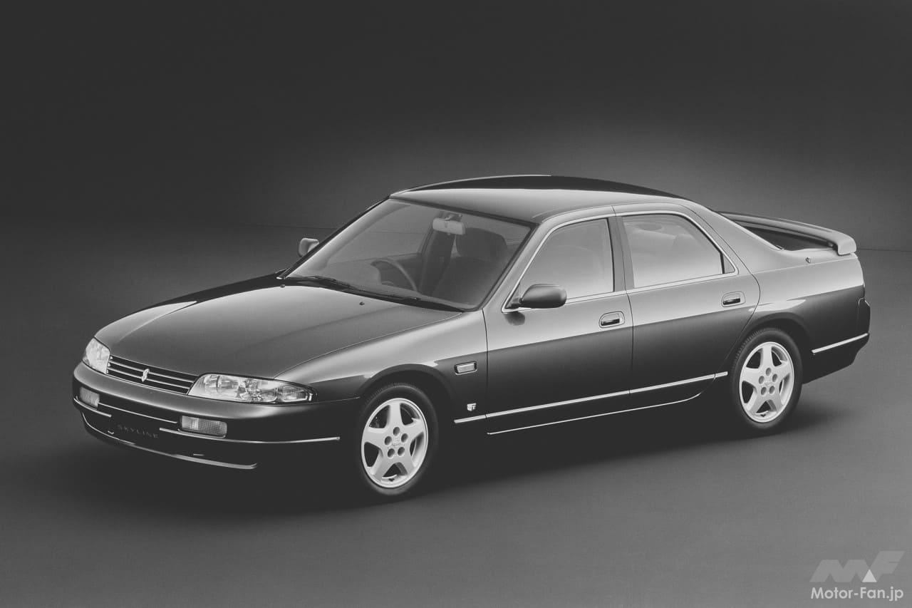 日産9代目「スカイラインセダン(R33型)」
