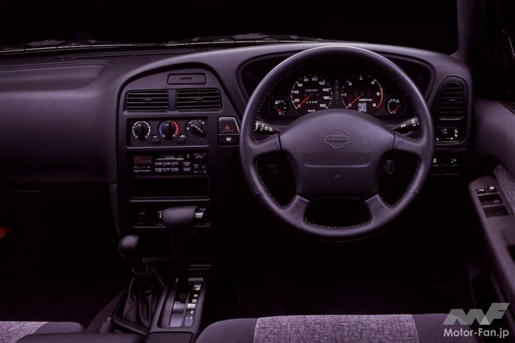 日産2代目「テラノ」のコクピット