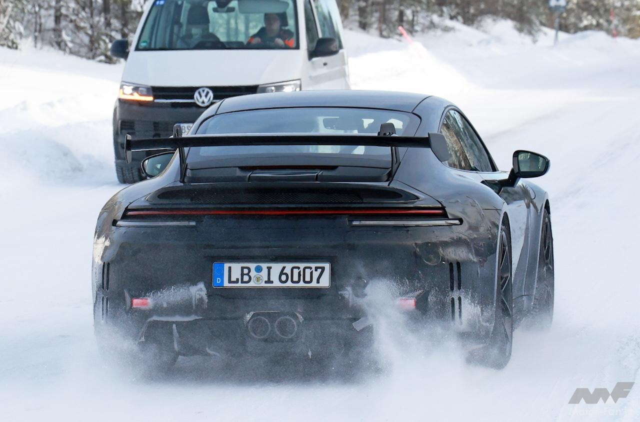 ポルシェ 911 GT3 改良新型プロトタイプ　スパイショット