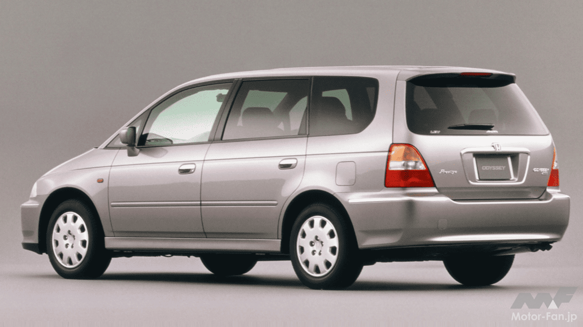 ホンダ2代目「オデッセイ」のリアビュー
