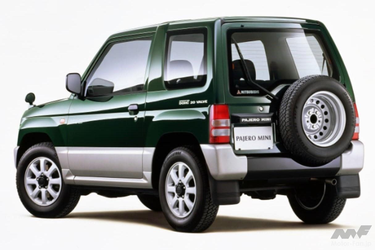 三菱「パジェロミニ」のリアビュー