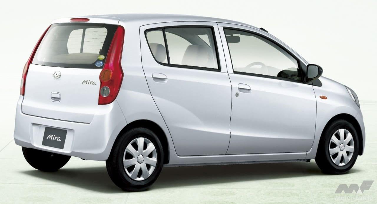 ダイハツ7代目「ミラ」のリアビュー