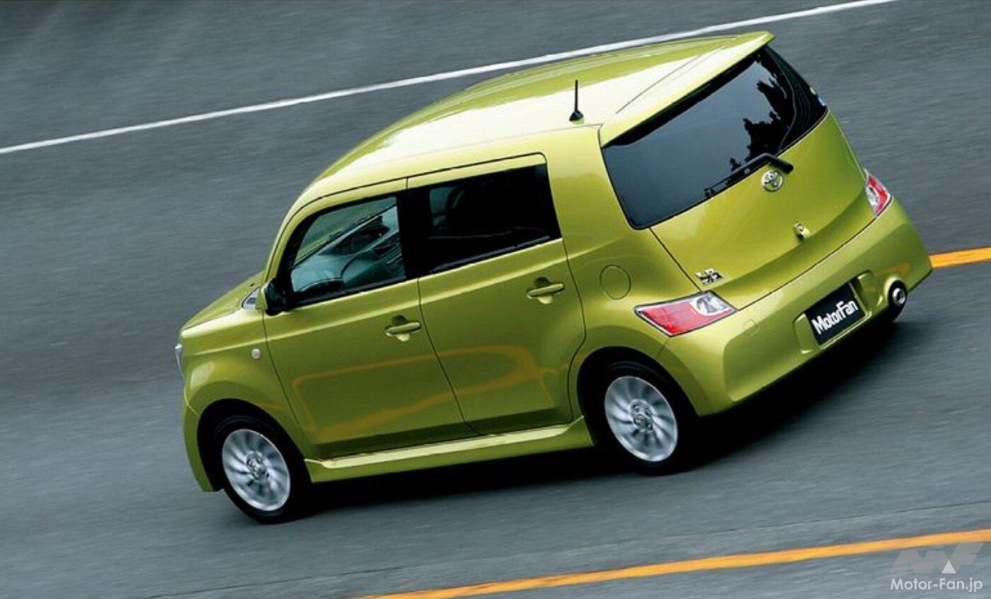 トヨタ2代目「bB」のリアビュー