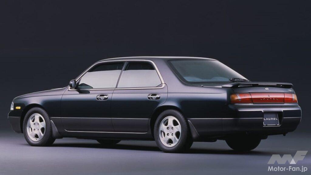 日産7代目「ローレル」のリアビュー