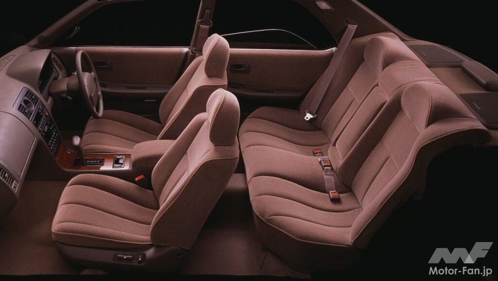 日産7代目「ローレル」のインテリア