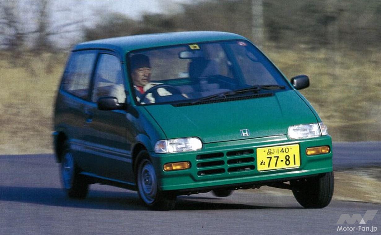 1988年にデビューした初代トゥデイ（乗用）