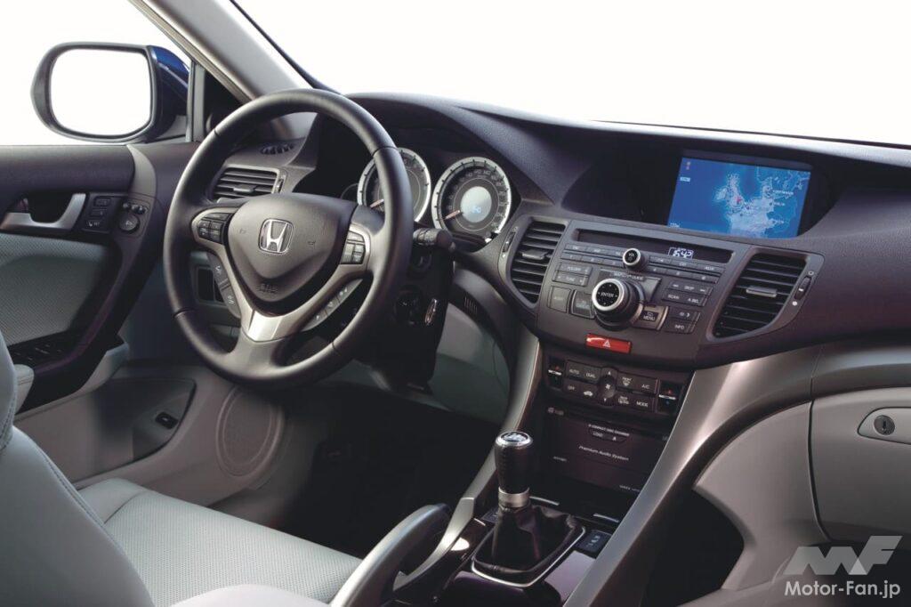 ホンダ8代目欧州仕様「アコード」のコクピット