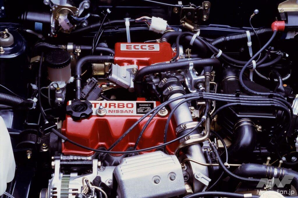 日産「マーチターボ」のエンジンルーム