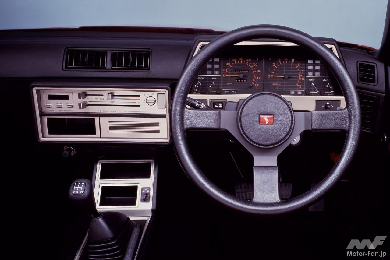 日産「スカイライン2000ターボインタークーラーRS」のリアビュー
