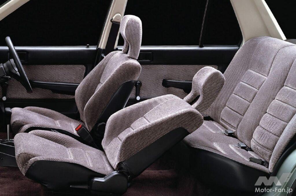 ホンダ「シビック4ドアSi」のインテリア