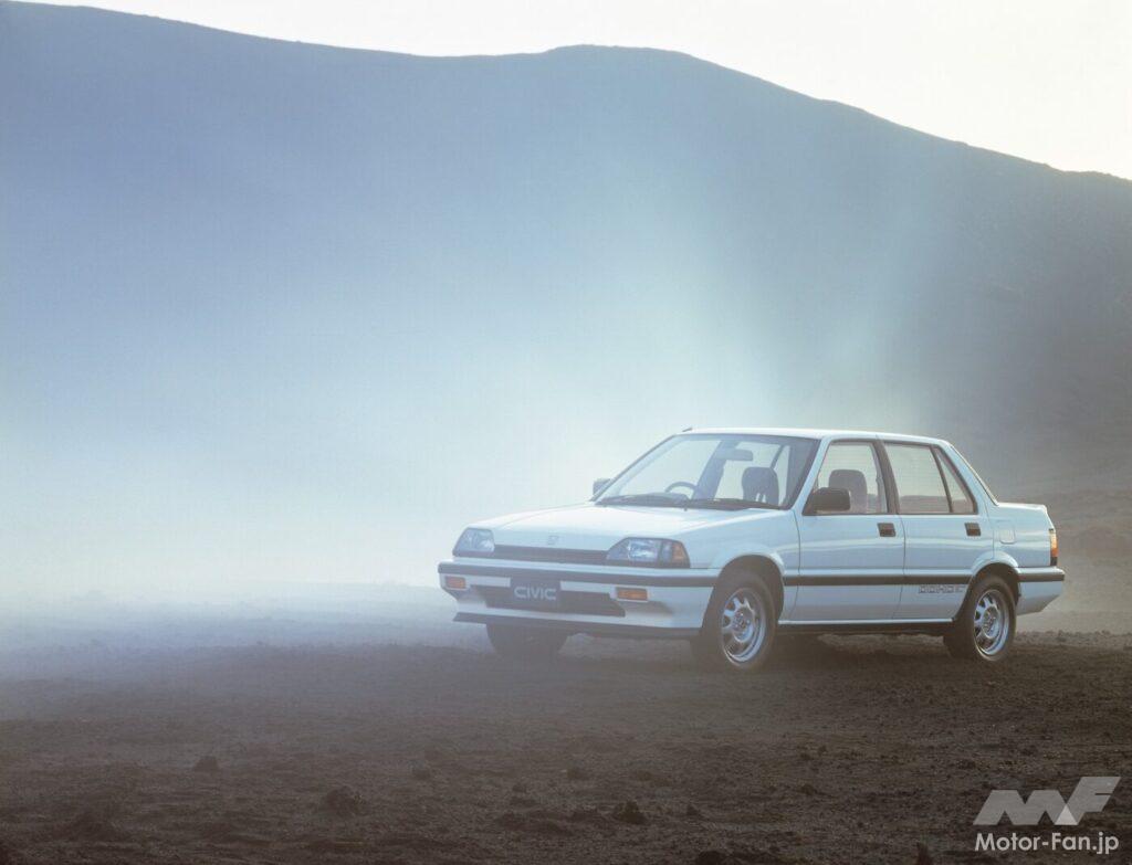 ホンダ「シビック4ドアSi」