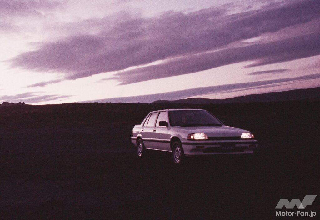 ホンダ「シビック4ドアSi」