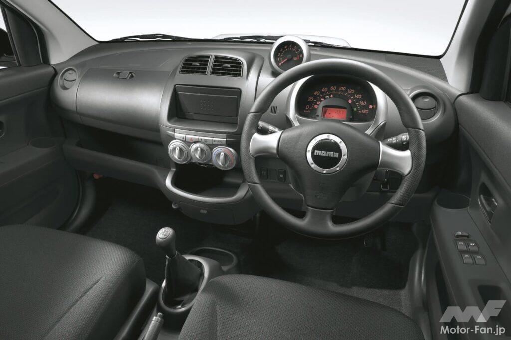 ダイハツ「ブーンX4」のコクピット