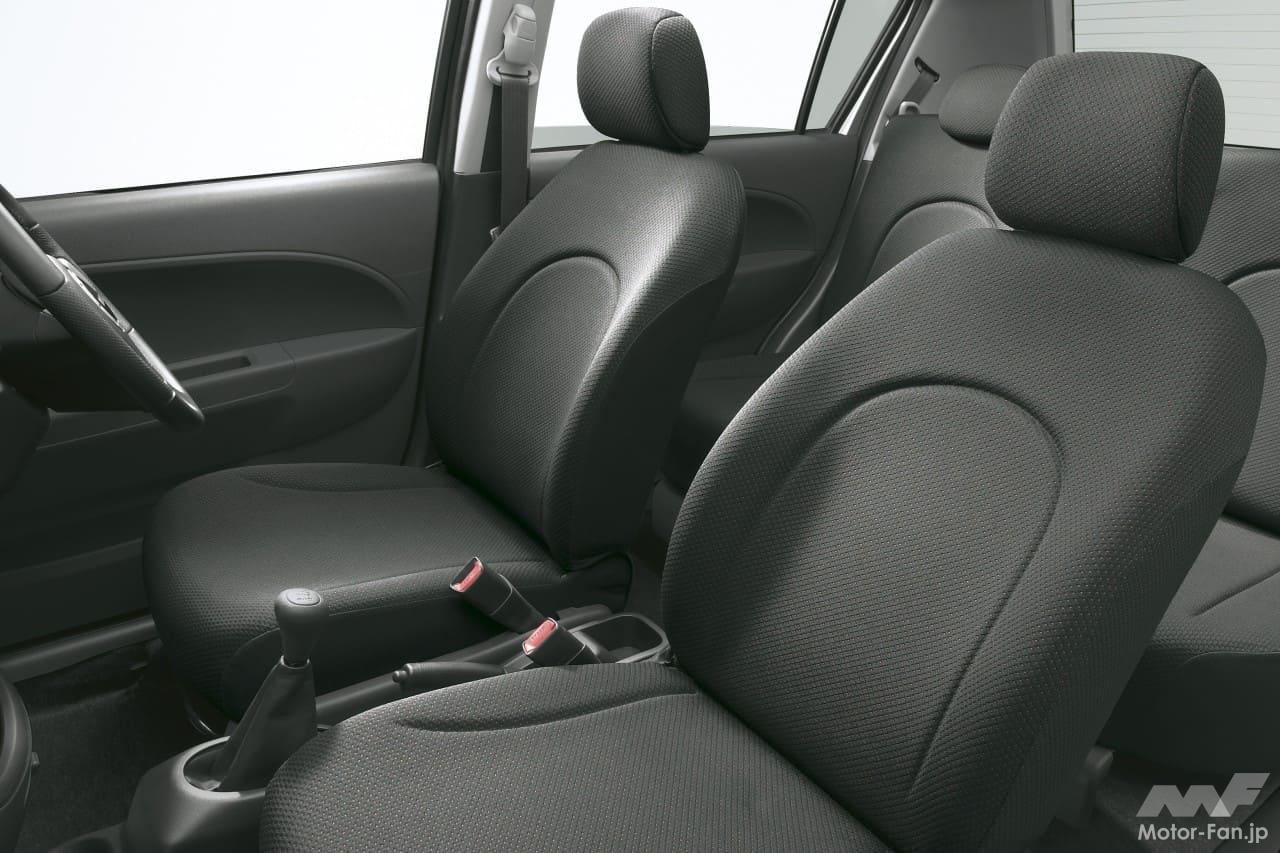 ダイハツ「ブーンX4」のフロントシート