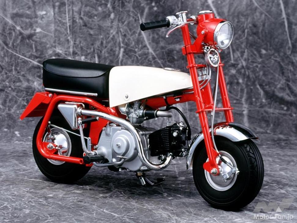 1961年の自動車ショーで発表されたモンキー第1号「Z100」
