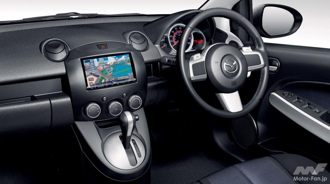 マツダ3代目「デミオ」のコクピット