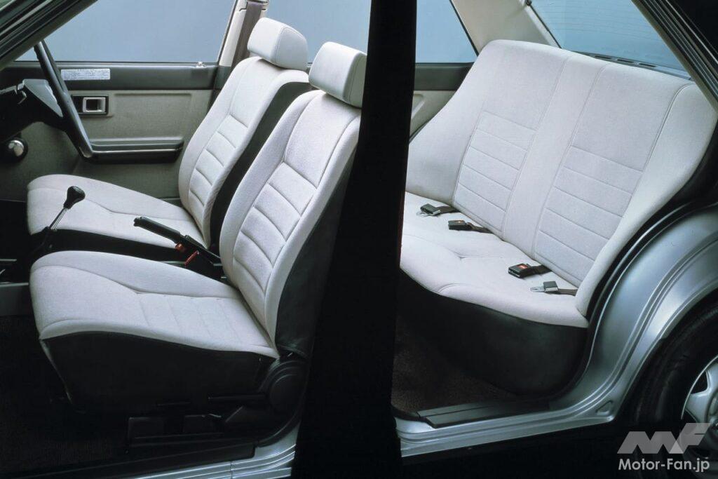 三菱「ランサーEX」の広い実内空間