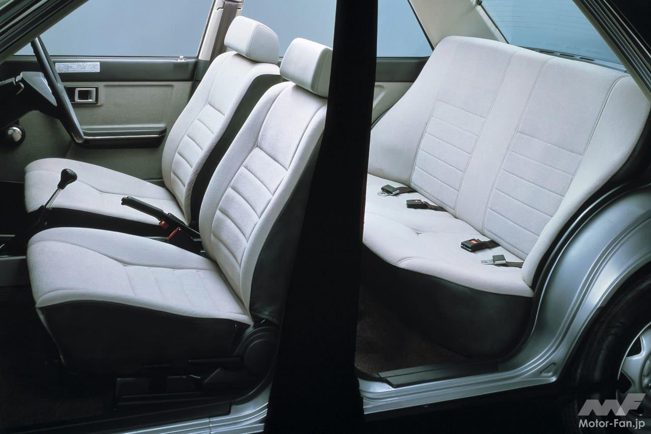 三菱「ランサーEX」の広い実内空間