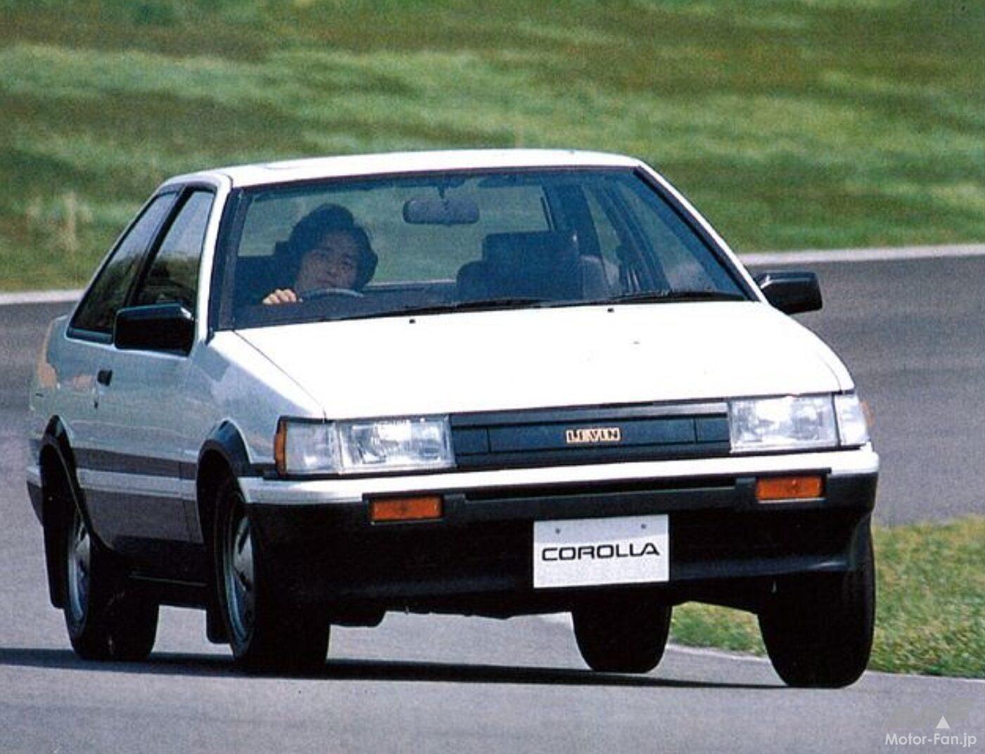 AE86型「カローラレビン」